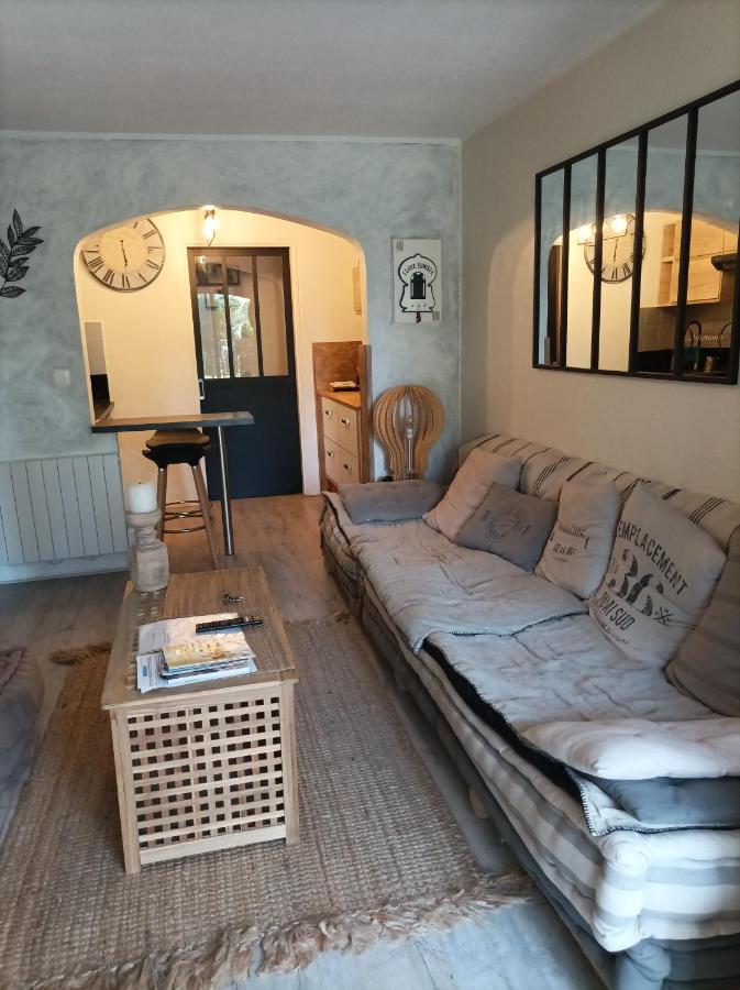 Escapade Cocooning Residence Avec Piscine/Tennis Fréjus Екстериор снимка
