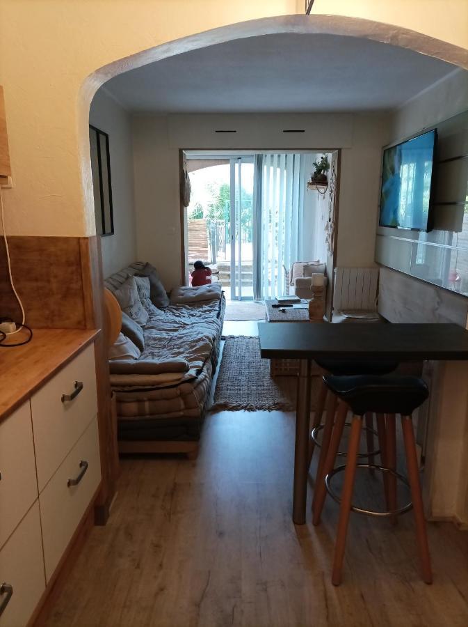 Escapade Cocooning Residence Avec Piscine/Tennis Fréjus Екстериор снимка